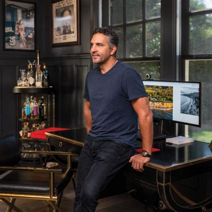 Unlocking The Secrets Of Mauricio Umansky's Net Worth